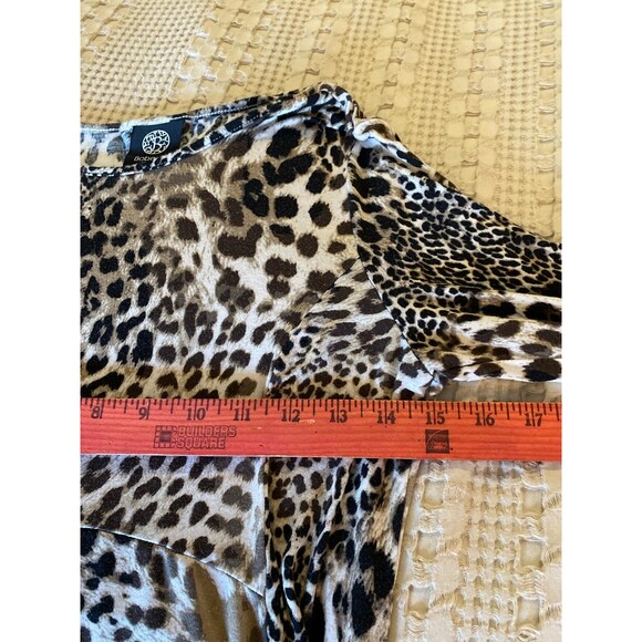 Bobeau Leopard Animal Print Blouse Size Small Pullover Stretch Top Irregular Hem - Picture 8 of 9